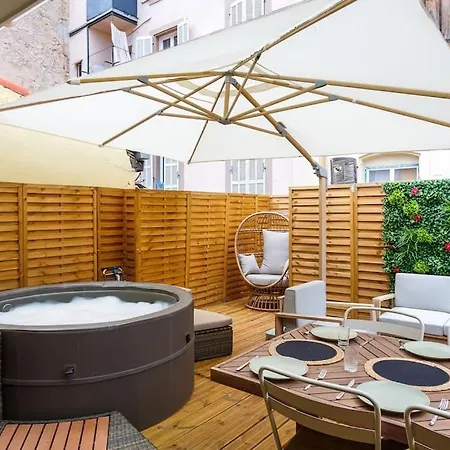 Duplex Terrasse Vieux Port 8pers Appartement